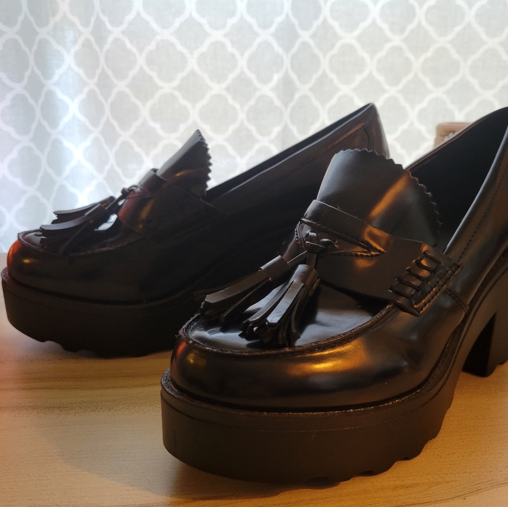 Mossimo | Black size 8.5 Chunky heel dress shoes